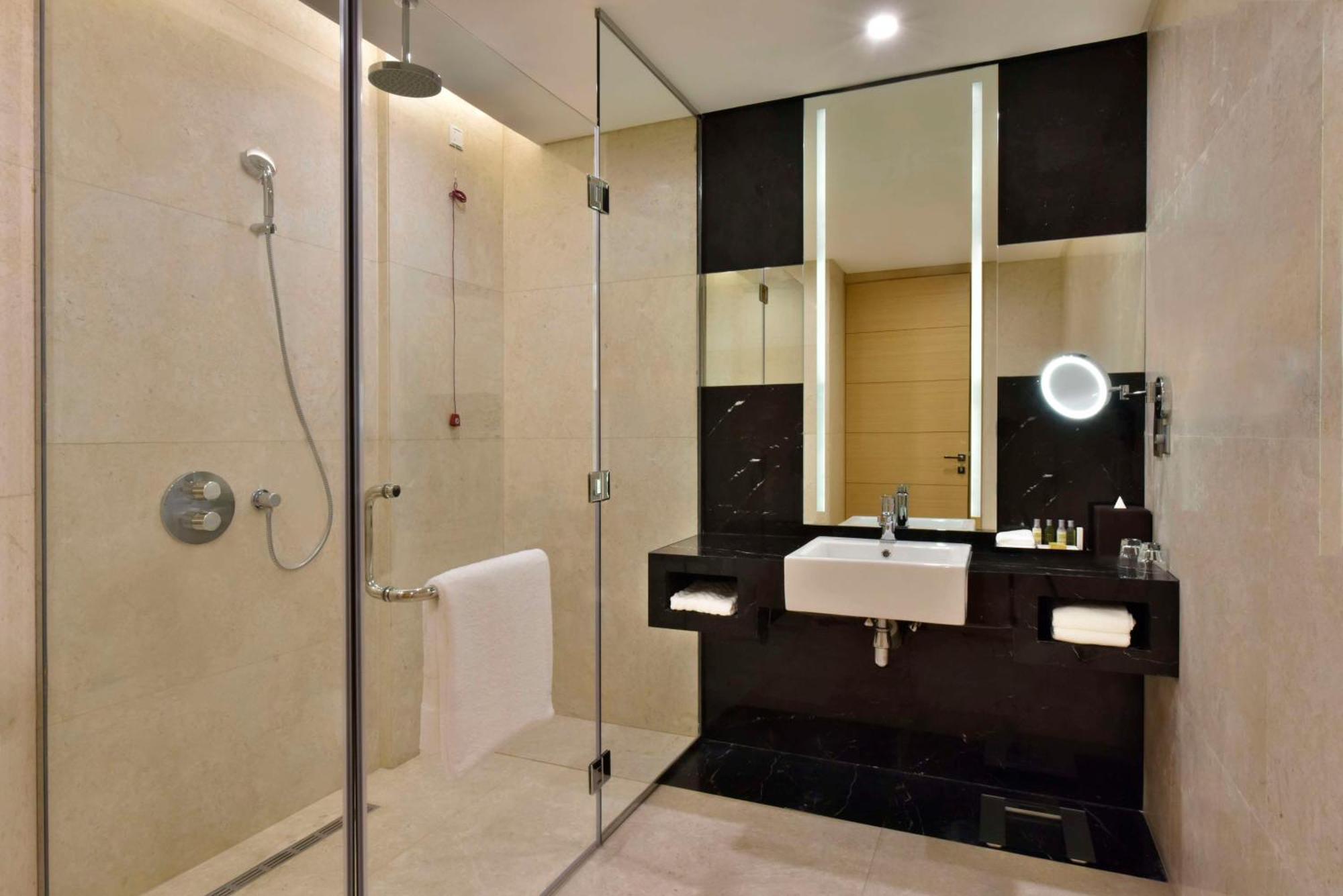 Hilton Bahrain 5* Manama